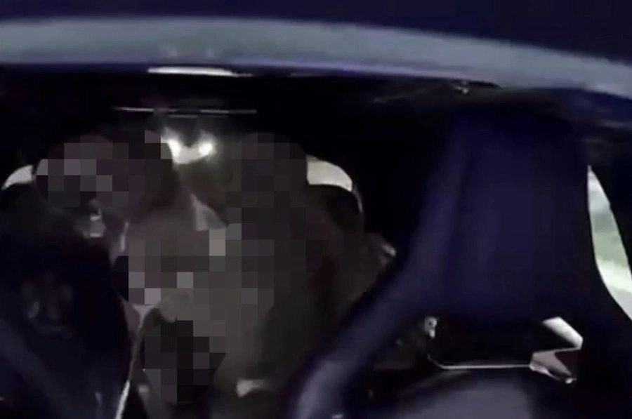 PHUKET – TOURISME :  Un couple russe expulsé d’un taxi après un rapport sexuel