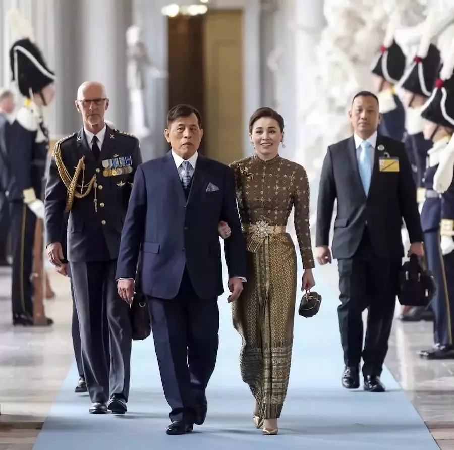 THAÏLANDE – MONARCHIE : Le Roi et la Reine en visite en Suède pour les 80 ans du souverain