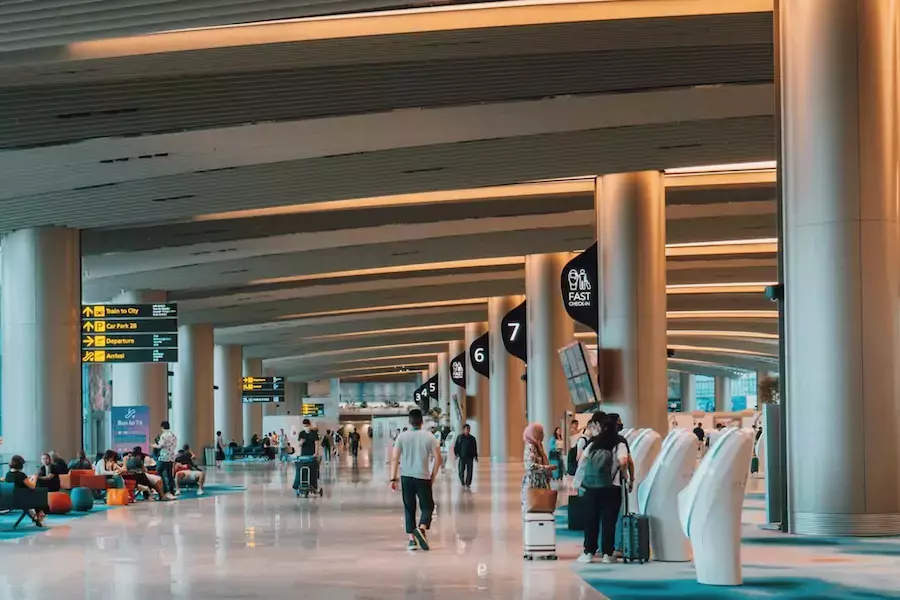 SINGAPOUR – TRANSPORT : Le trafic de Changi progresse malgré un effondrement des liaisons avec le Moyen-Orient