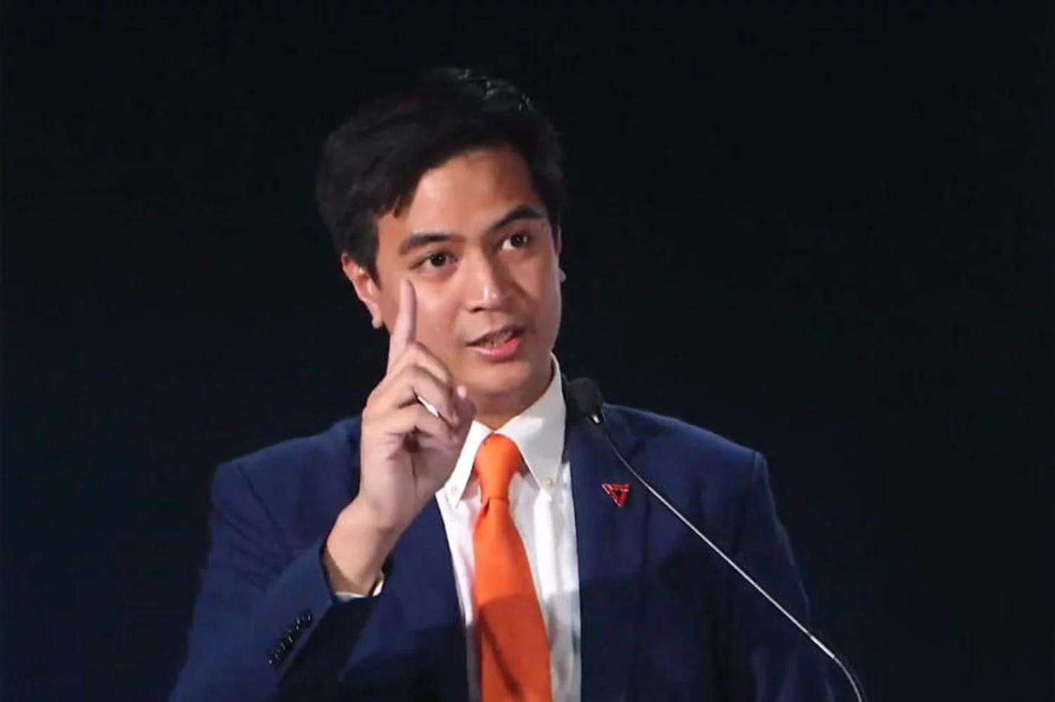 L'opposition demande un remaniement du budget éducatif thaïlandais