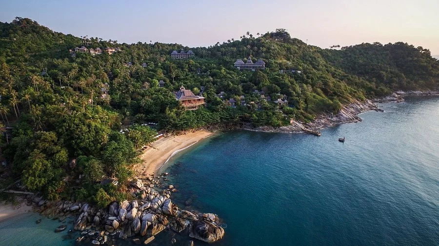 THAÏLANDE – SOCIÉTÉ : Des français accusés d’exploiter illégalement des villas-hôtels à Koh Phangan