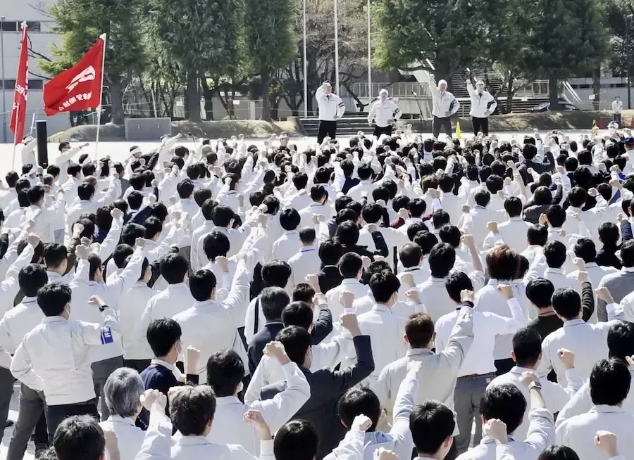 JAPON – ÉCONOMIE : Des salaires en forte hausse avant les tensions au Moyen-Orient