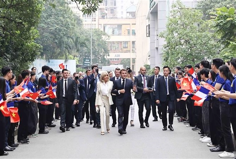 VIETNAM – FRANCE : Hanoï dit au revoir à Emmanuel Macron