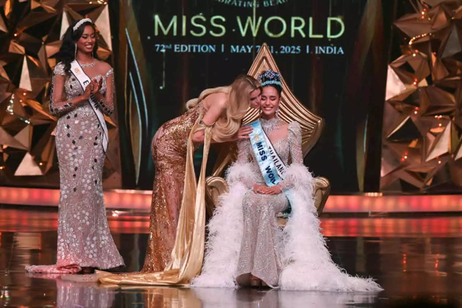 Miss World Thailand devient Miss World