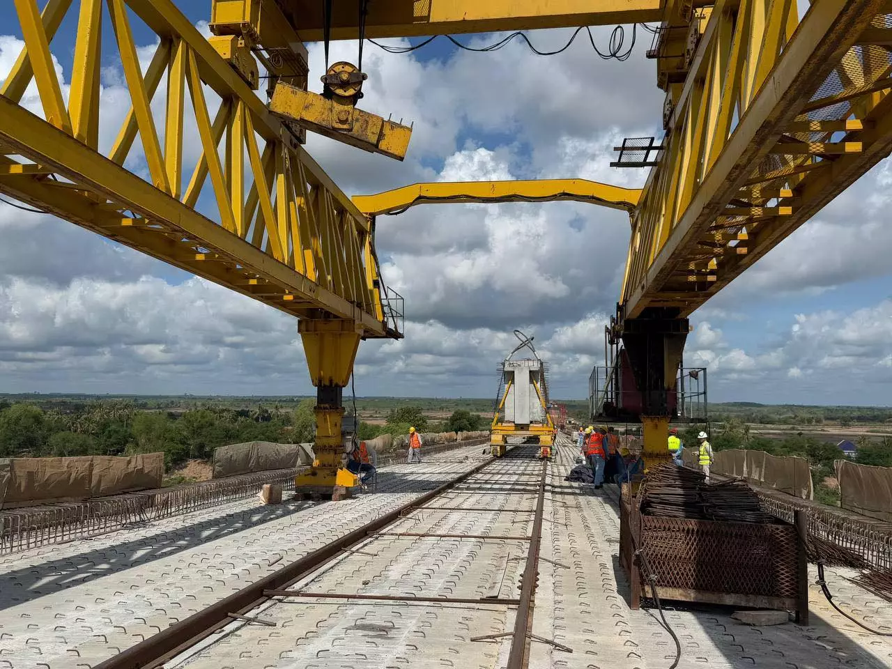 CAMBODGE – INFRASTRUCTURE : Le pont de Kratié bientôt achevé