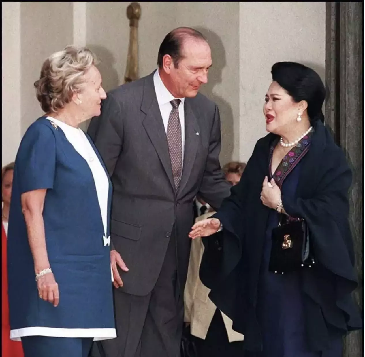 THAILANDE – MONARCHIE : Disparition de la Reine Sirikit, cette souveraine si française