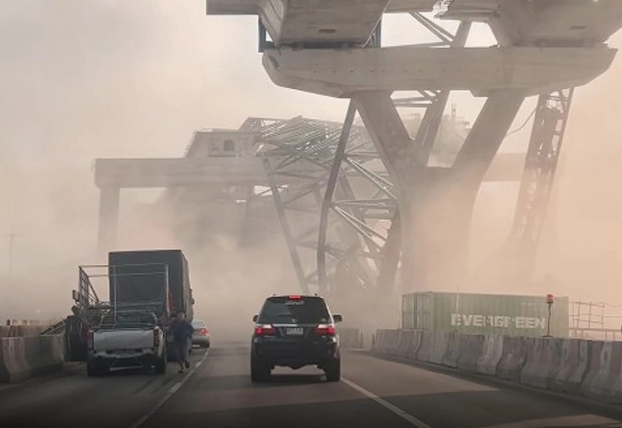 THAÏLANDE – SOCIÉTÉ : Un nouvel effondrement de grue fait au moins deux morts sur route Rama II