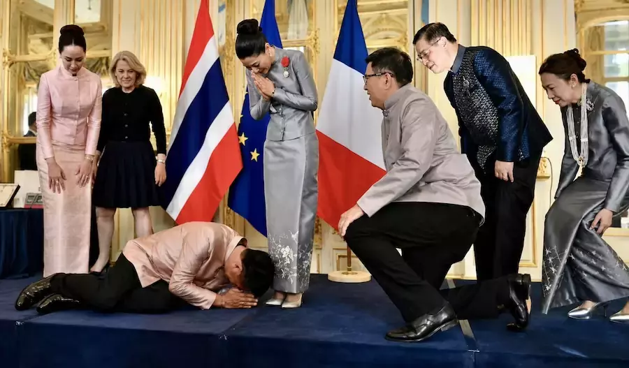 THAÏLANDE – FRANCE : À Paris, la monarchie thaïlandaise et le choc des cultures