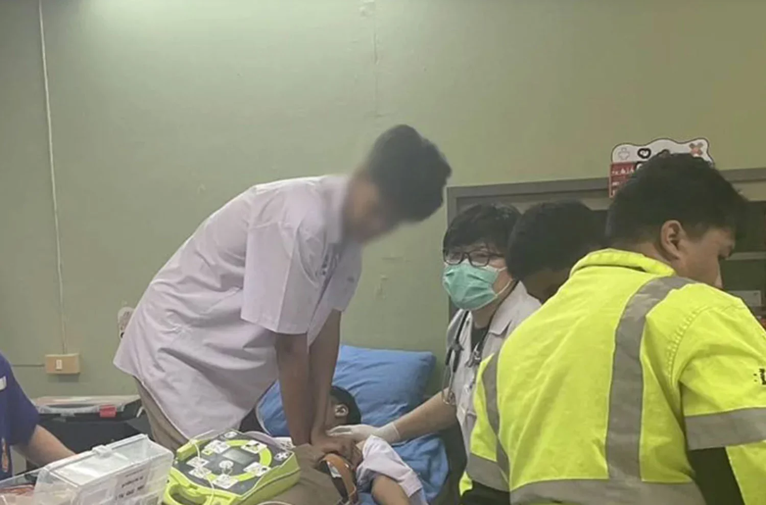 Les adolescents de Korat saluent pour avoir sauvé la vie d'un camarade de classe