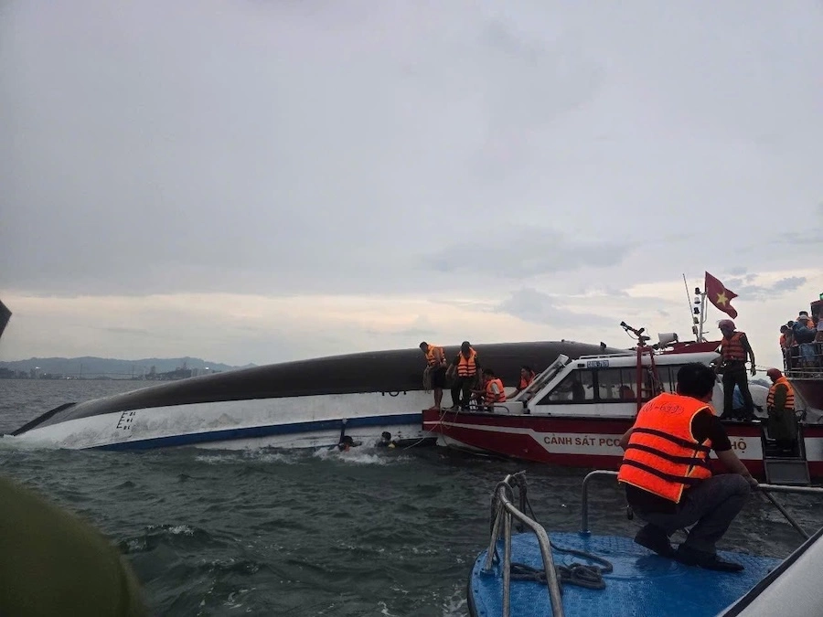 VIETNAM – TRAGÉDIE : Au moins 35 morts après le naufrage d’un bateau dans la baie d’Halong