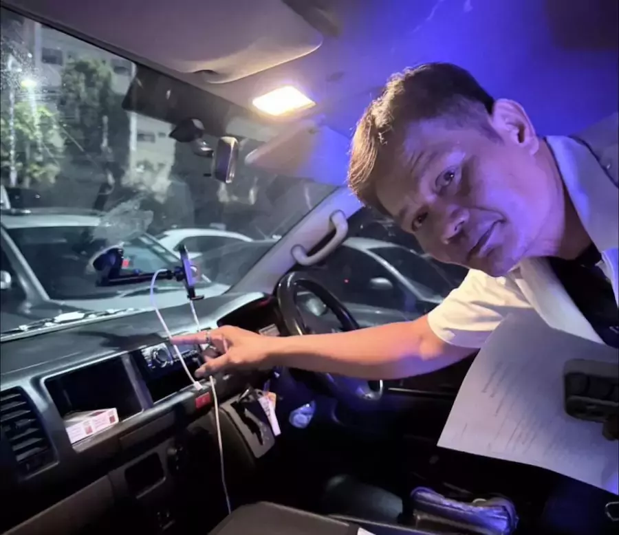 PHUKET – SOCIÉTÉ : Le chauffeur de van agressé lors de Songkran témoigne