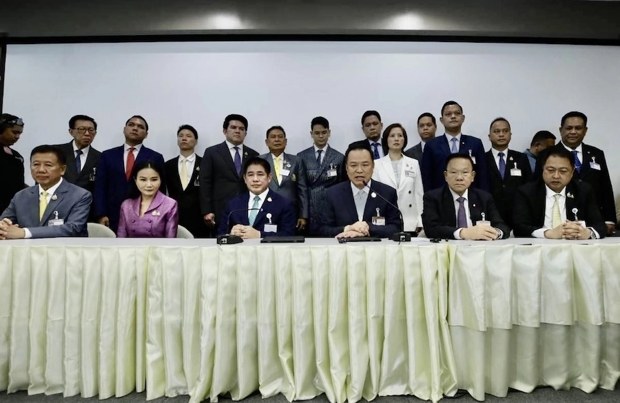 THAÏLANDE – POLITIQUE : Dans les coulisses du « deal » entre le parti du peuple et Anutin