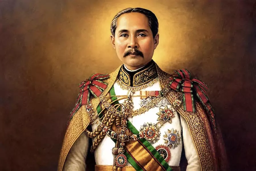 THAÏLANDE – MONARCHIE : Une royauté décodée par Hervé Cheuzeville