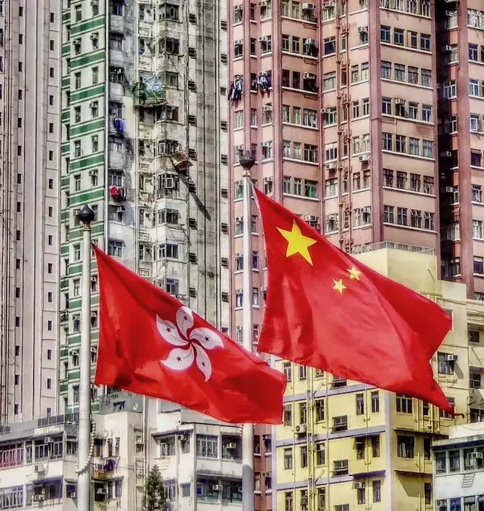 HONG KONG – IRAN : L’étau américain se resserre sur les pays d’Asie
