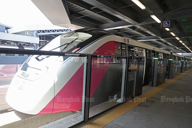 Essais gratuits de l'extension du monorail jusqu'au lac Muang Thong Thani