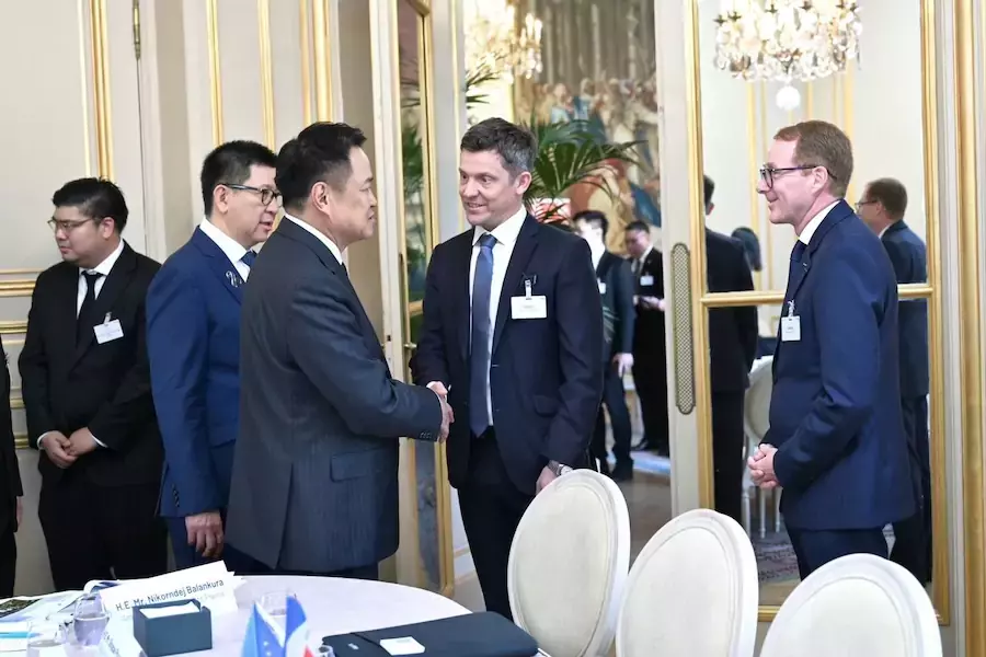 THAÏLANDE – ÉCONOMIE : EssilorLuxottica veut développer ses lunettes IA dans le royaume