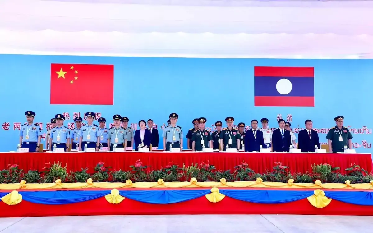 LAOS – DÉFENSE : La Chine s’installe un peu plus dans le ciel laotien