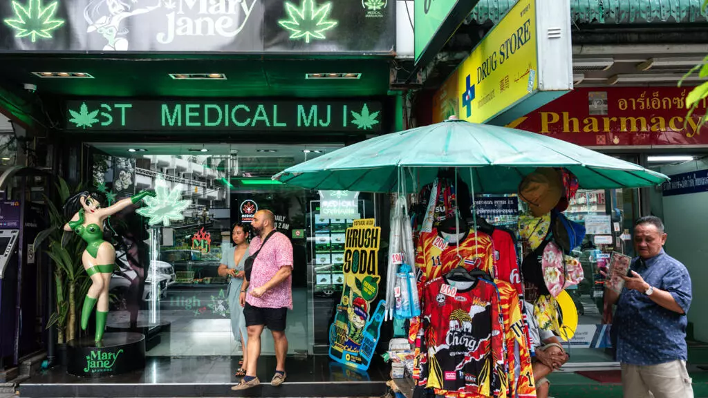 Thaïlande: l'industrie et les consommateurs face à la fin du cannabis récréatif