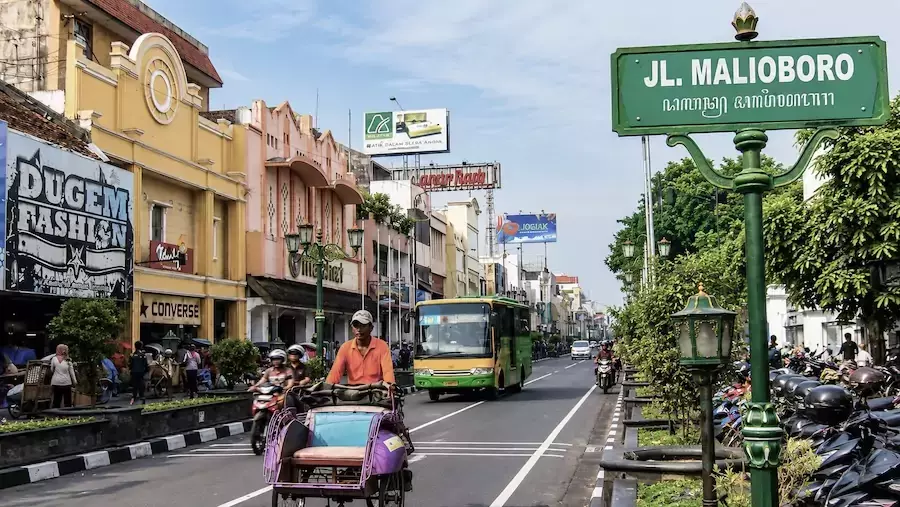 INDONÉSIE – ÉCONOMIE : Jakarta réduit fortement le coût des prêts aux petites entreprises