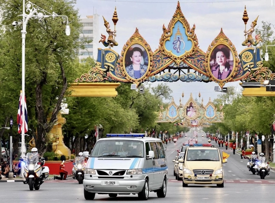 THAÏLANDE – MONARCHIE : La Reine-mère Sirikit transférée au Grand Palais